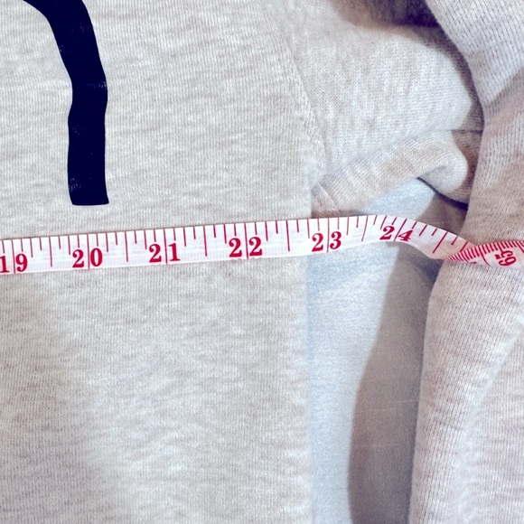 Calvin Klein off White Cropped Hoodie - Picture 3 of 10